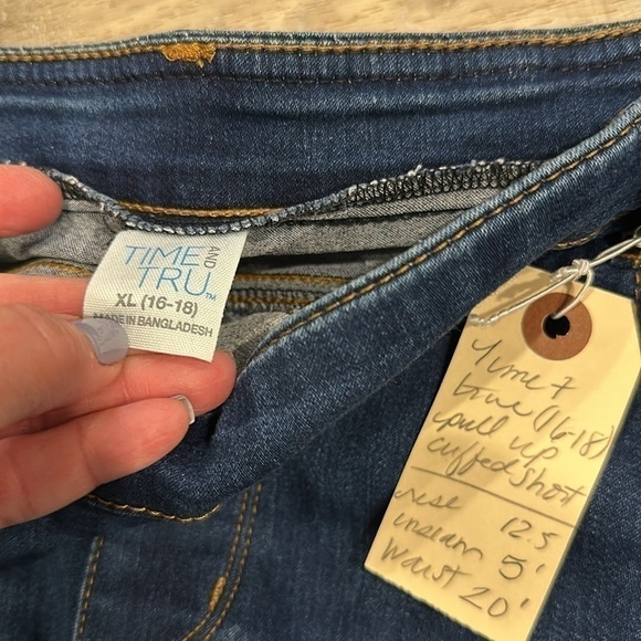 A.N.A lot sz 24W drk blue, blck skinny jeans,1 (time and true)blue shorts EUC - Picture 5 of 12